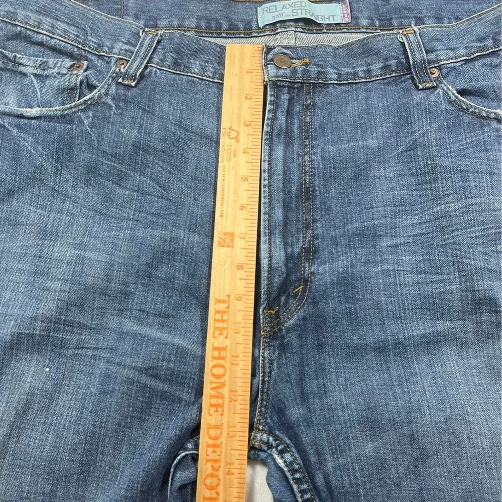 Levis slip into